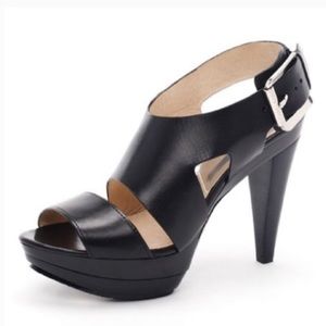 MICHAEL KORS NEW Micheal Michael Kors Carla Leather Platform Sandals Sz 7.5 NEW
